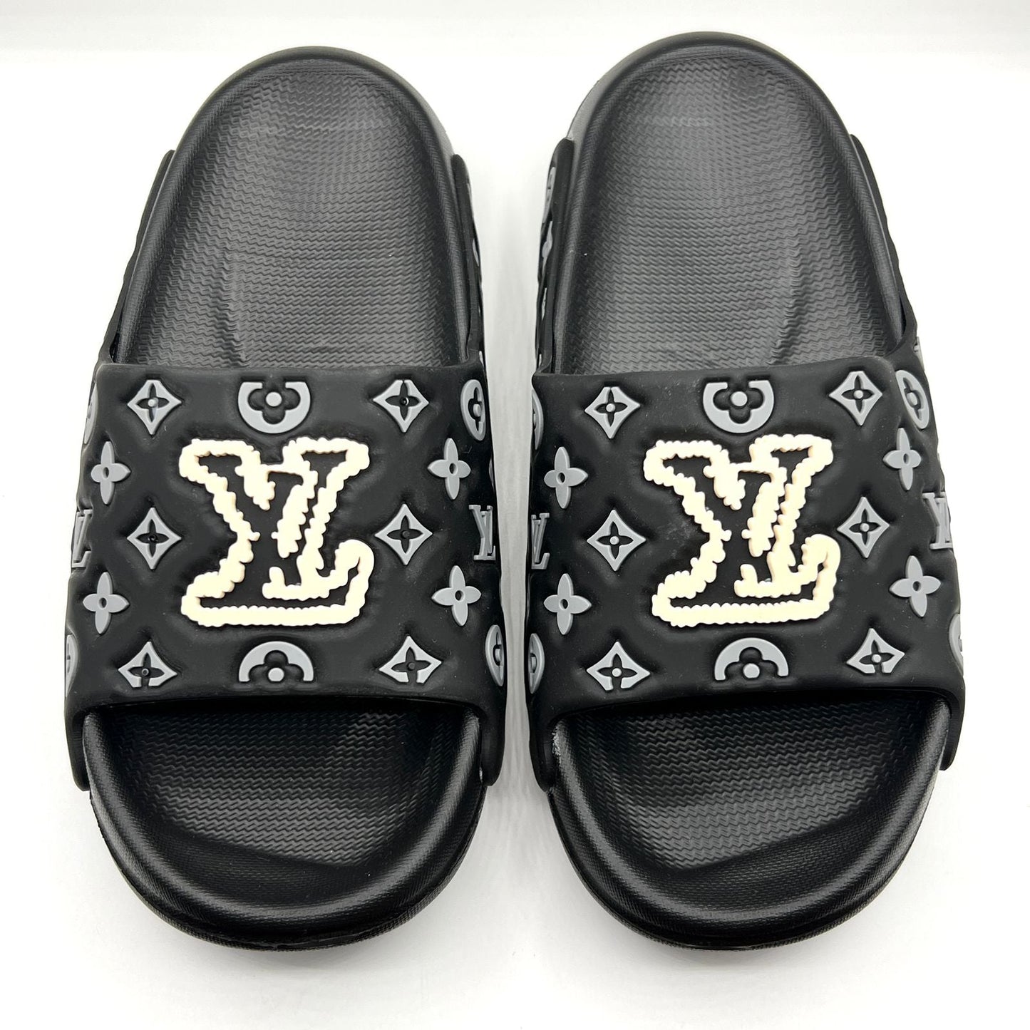 L-V SLIDE BLACK