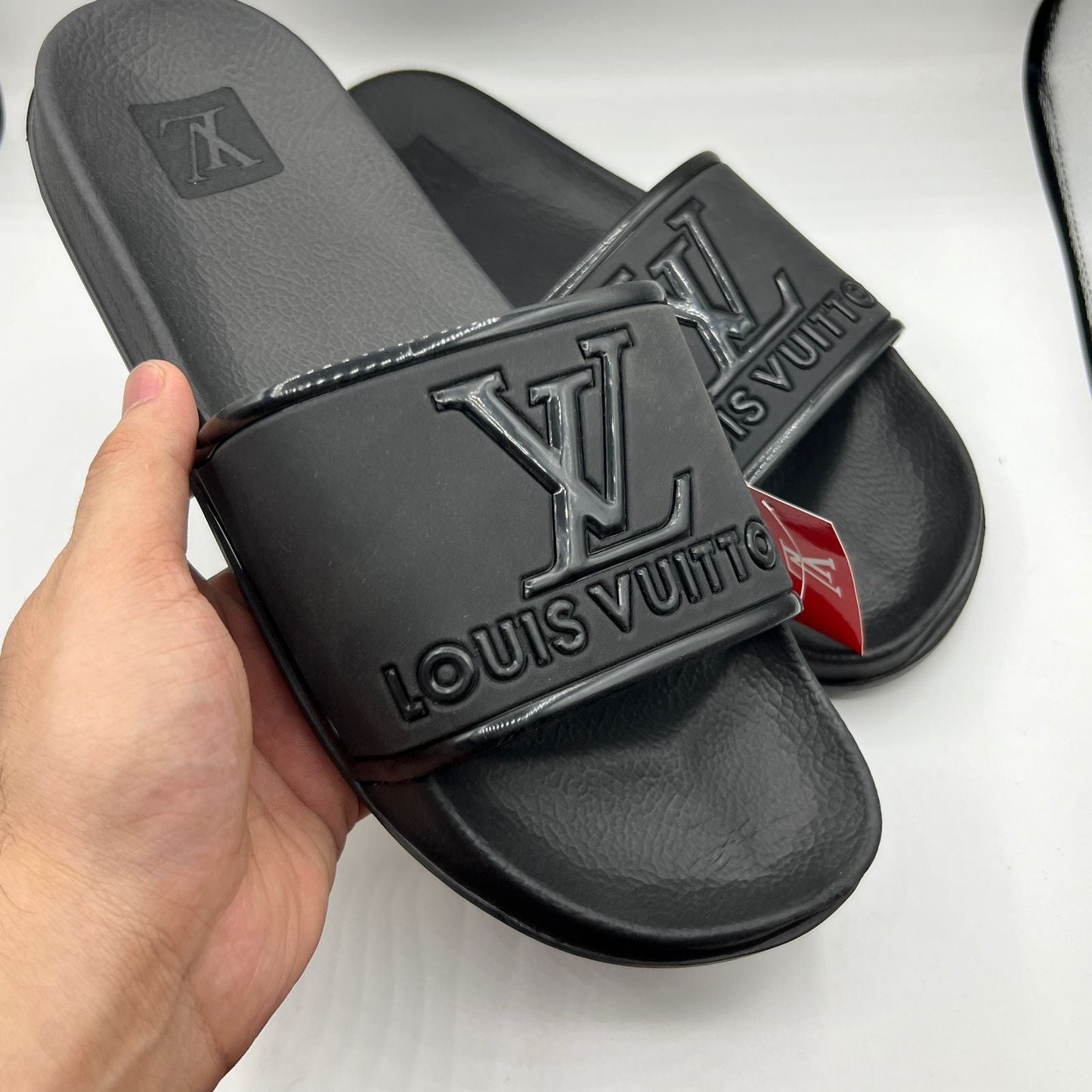 LV SLIDE BLACK