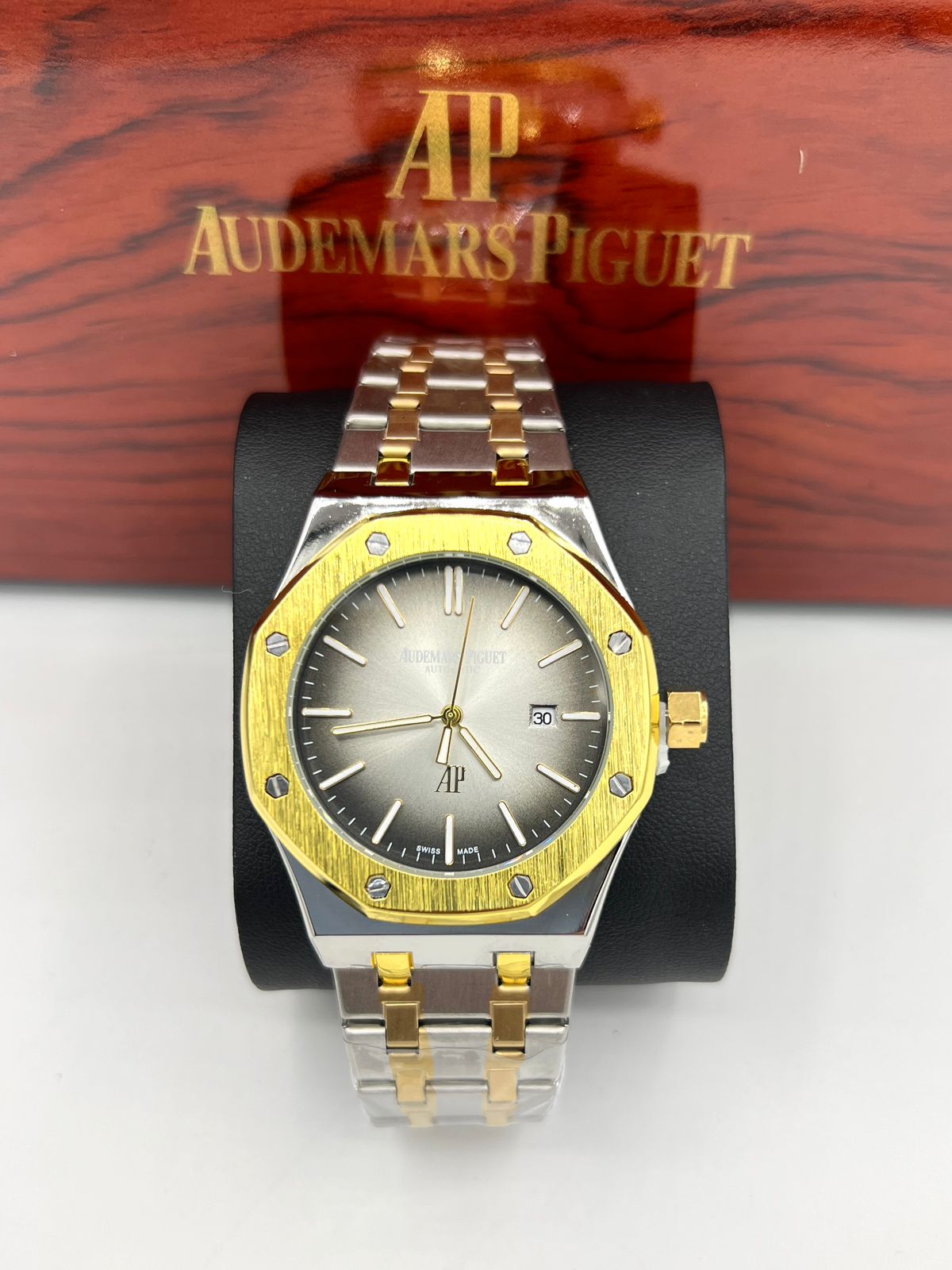 AP watch quartz